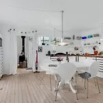 Сasa de vacaciones 2 Bedroom In *