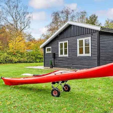 Feriehus 2 Værelses Dejlig Bolig I *